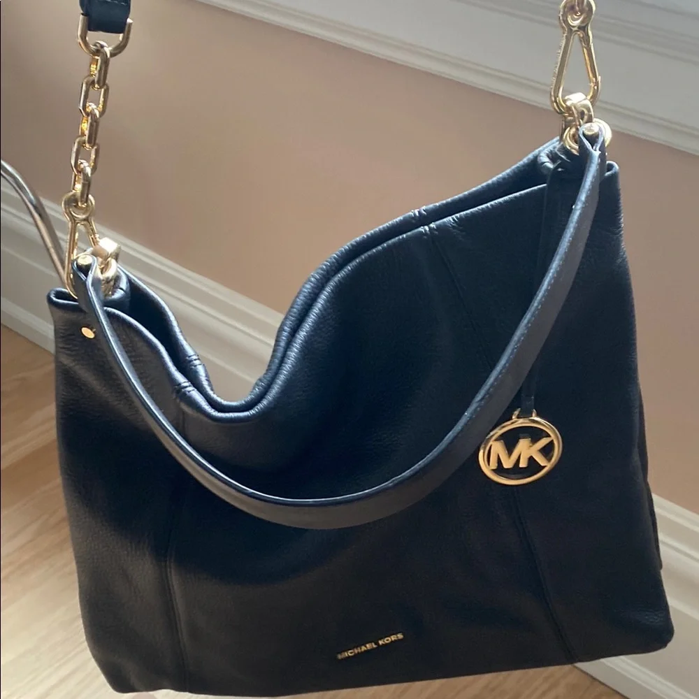 Michael Kors Black Leather Shoulder Bag - Picture 5 of 5